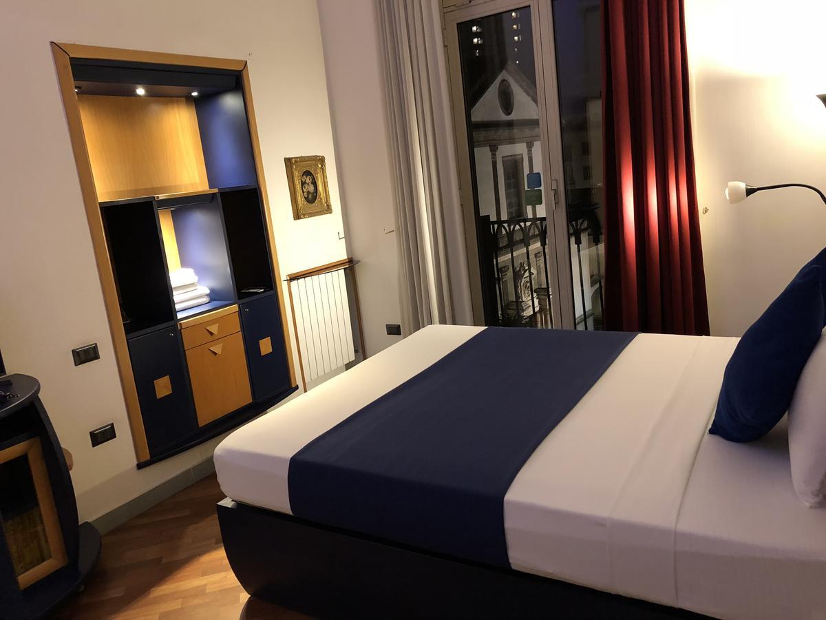 Smln Rooms & Suites Naples Luaran gambar