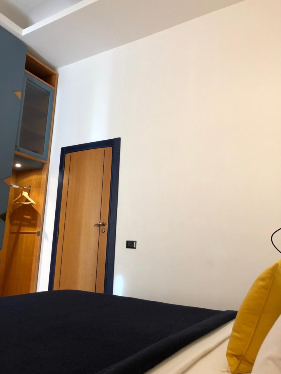 Smln Rooms & Suites Naples Luaran gambar